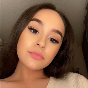 Meet your Posher, Nelly